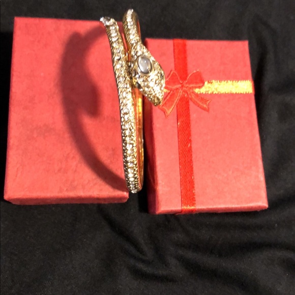 Gold plated bracelet - Picture 1 of 2